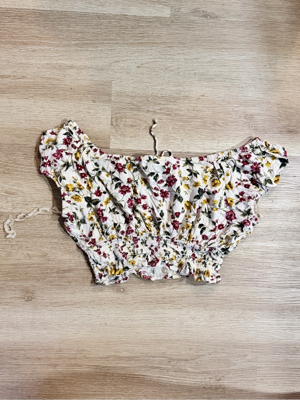 American Eagle Floral Off Shoulder Smocked Crop Top XL - Picture 3 of 3
